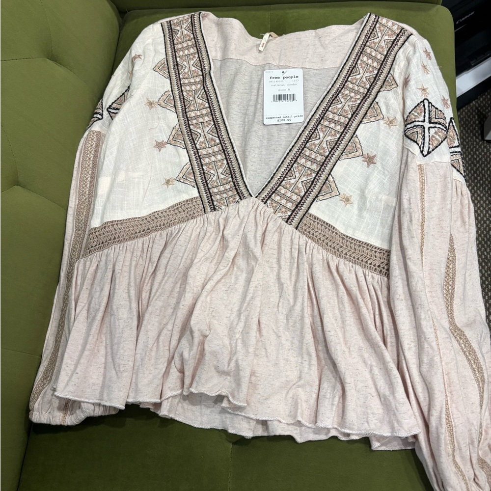 Free People. Brand new with tags. Size M never worn. Color natural combo.